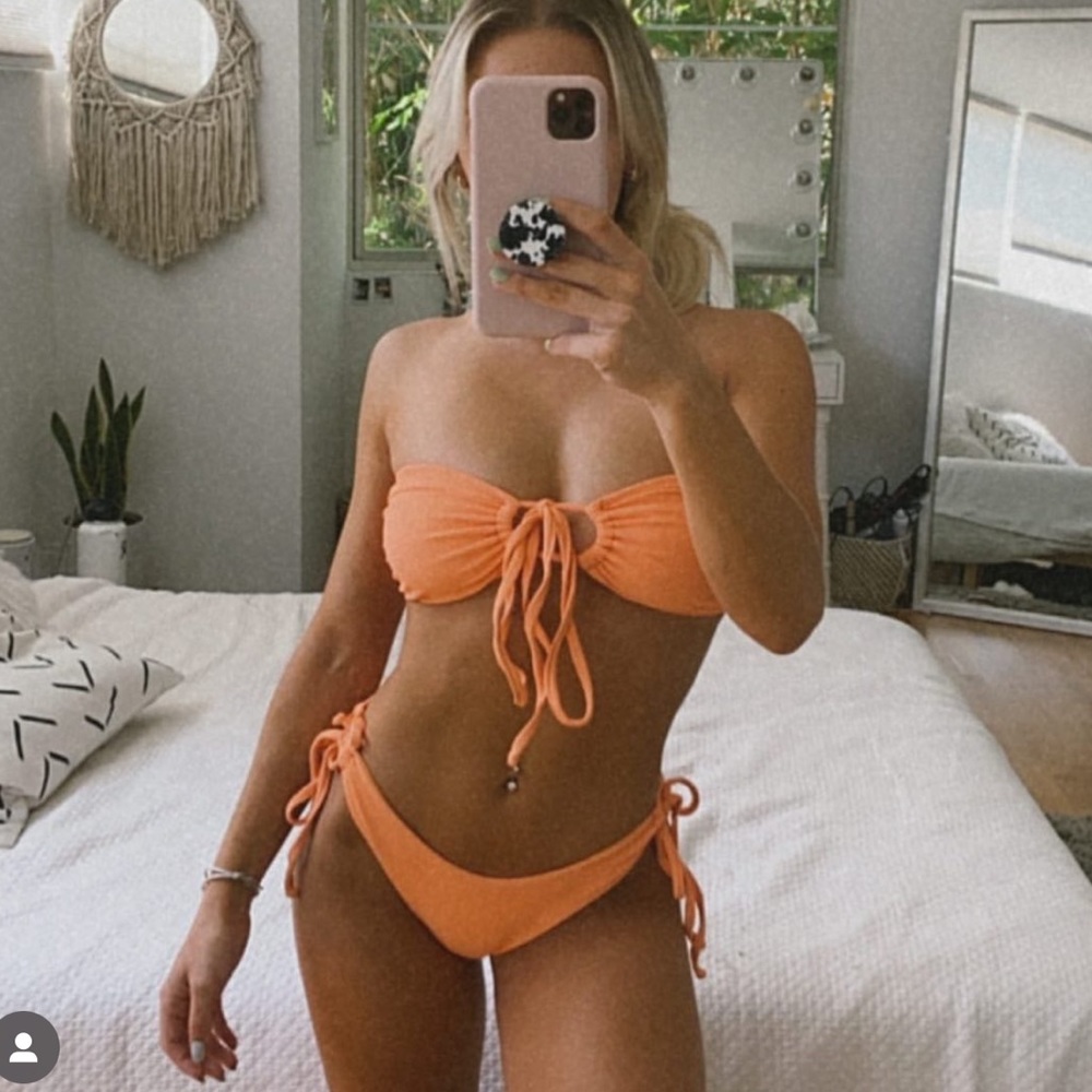 Vibrant Bikini Set - Picture 2 of 16